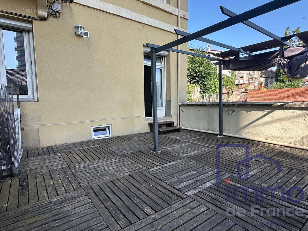 Appartement à SAINT-ETIENNE