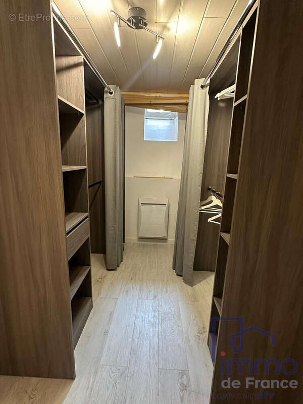 Appartement à SAINT-ETIENNE