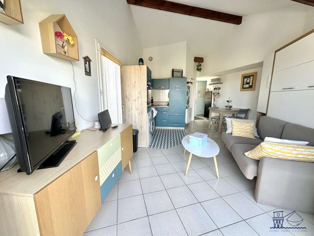 Maison à MESCHERS-SUR-GIRONDE