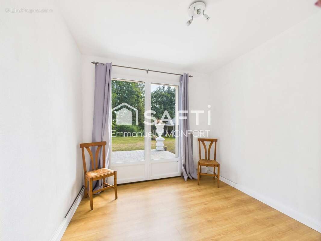 Photo 7 - Maison à PLOUIGNEAU