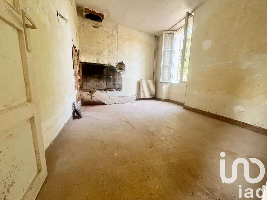 Photo 7 - Maison à LA NEUVILLE-SUR-ESSONNE