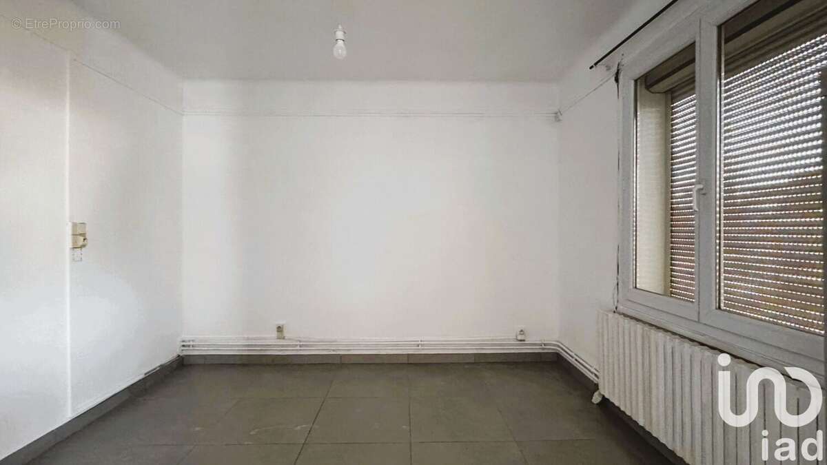 Photo 3 - Maison à ROMILLY-SUR-SEINE