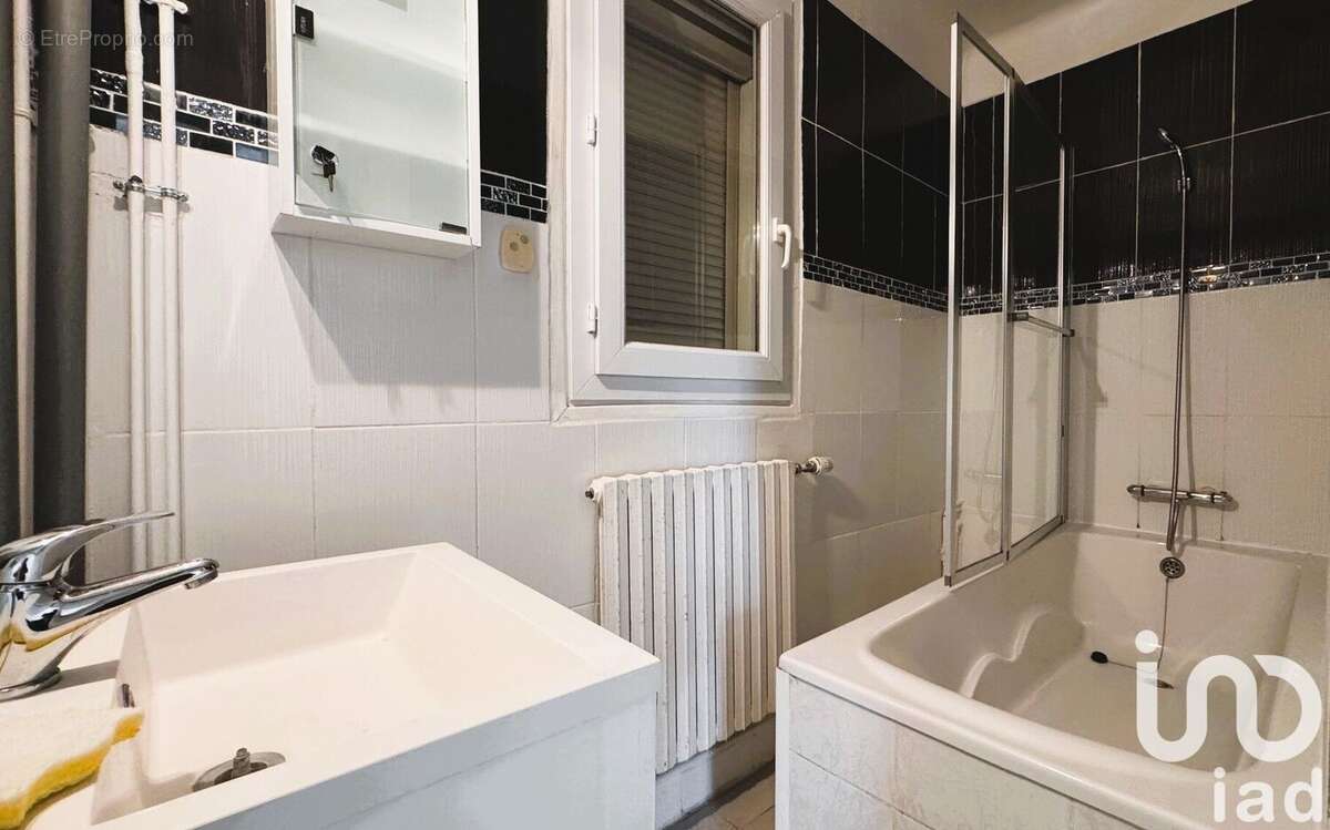 Photo 4 - Maison à ROMILLY-SUR-SEINE