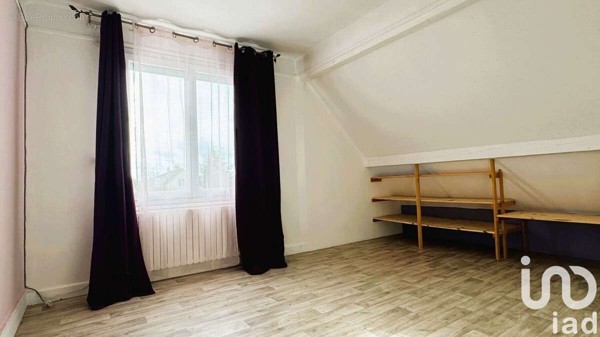 Photo 5 - Maison à ROMILLY-SUR-SEINE