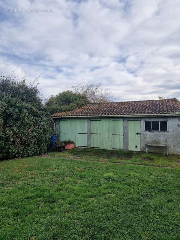 Maison à BOIS-DE-LA-PIERRE