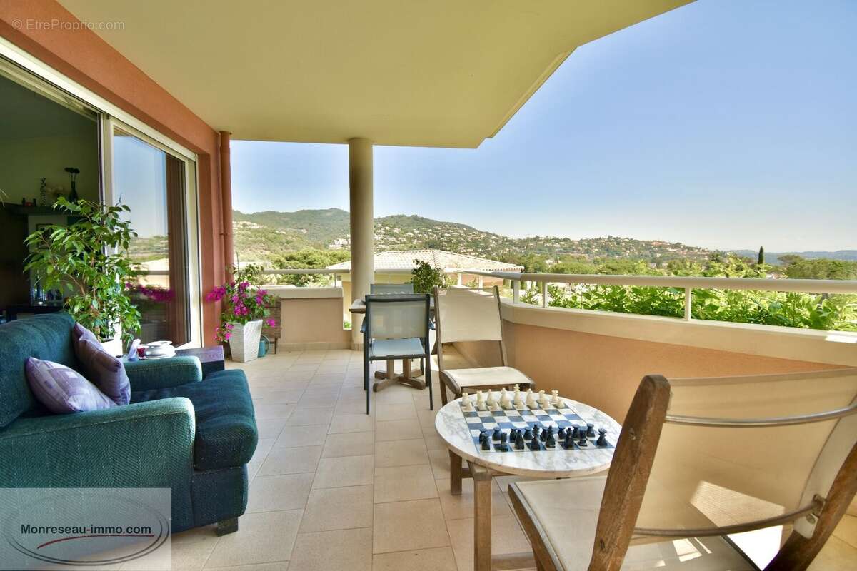 Appartement à MANDELIEU-LA-NAPOULE