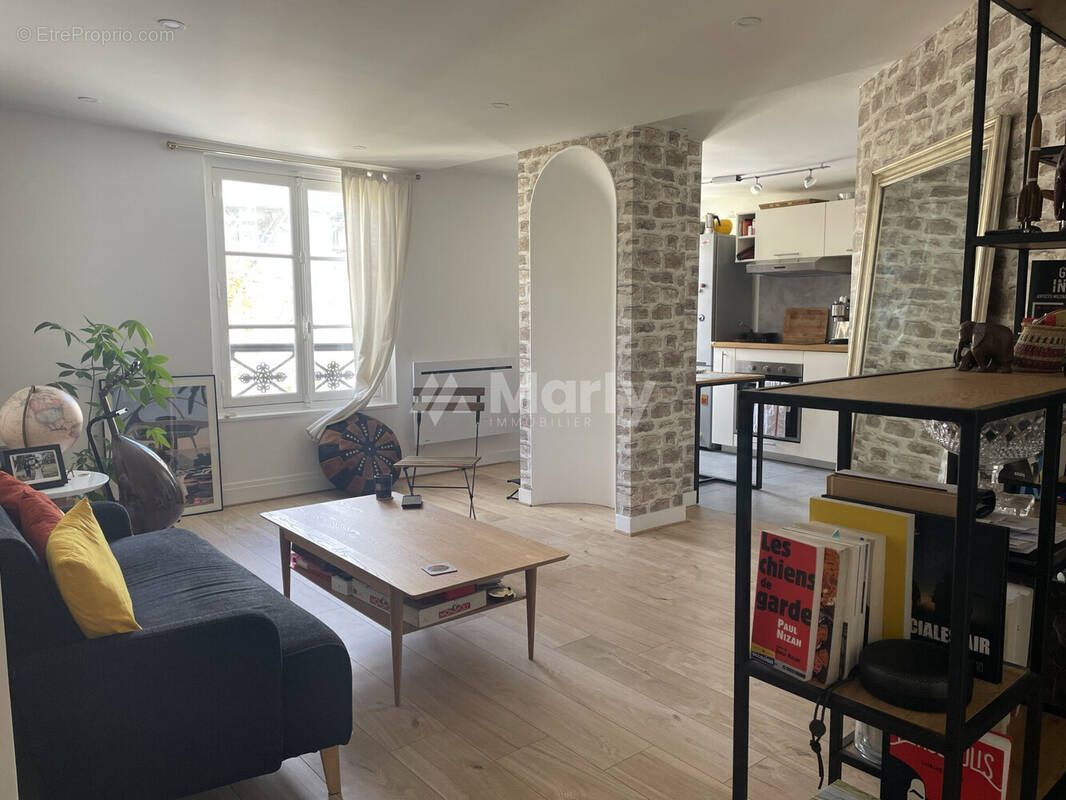 Appartement à PARIS-3E