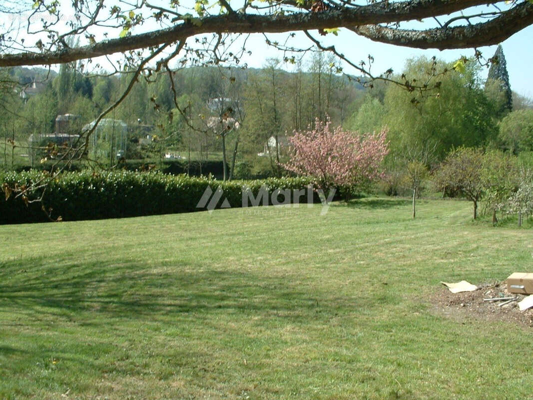 Terrain à GIF-SUR-YVETTE