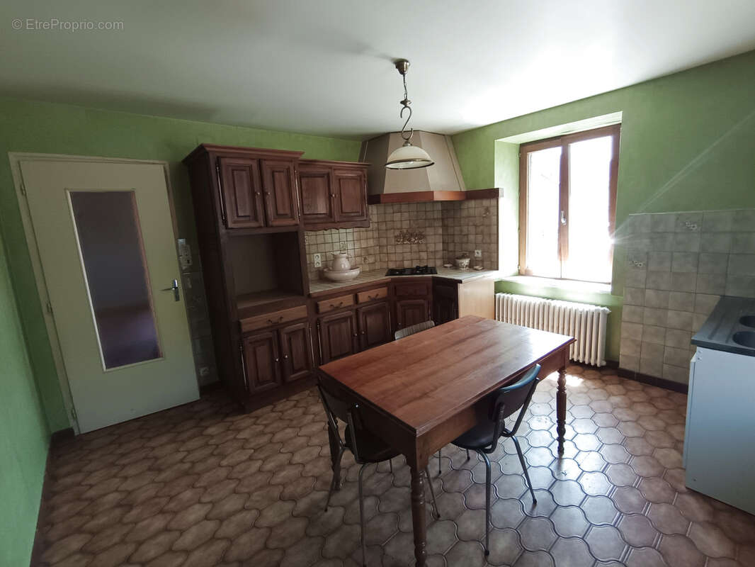 Maison à PLANCHER-BAS