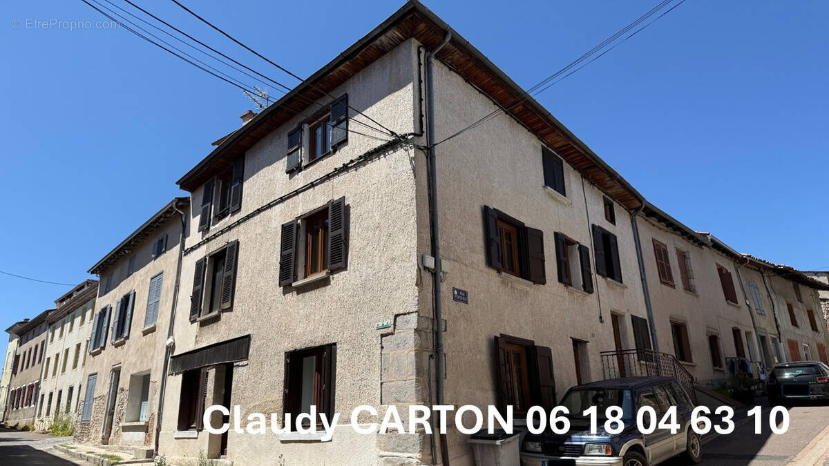 Appartement à SAINT-GERMAIN-LAVAL