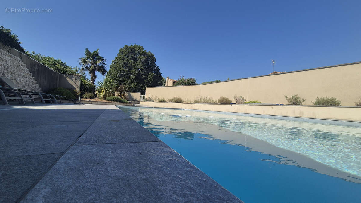 Maison à LABASTIDE-D&#039;ANJOU
