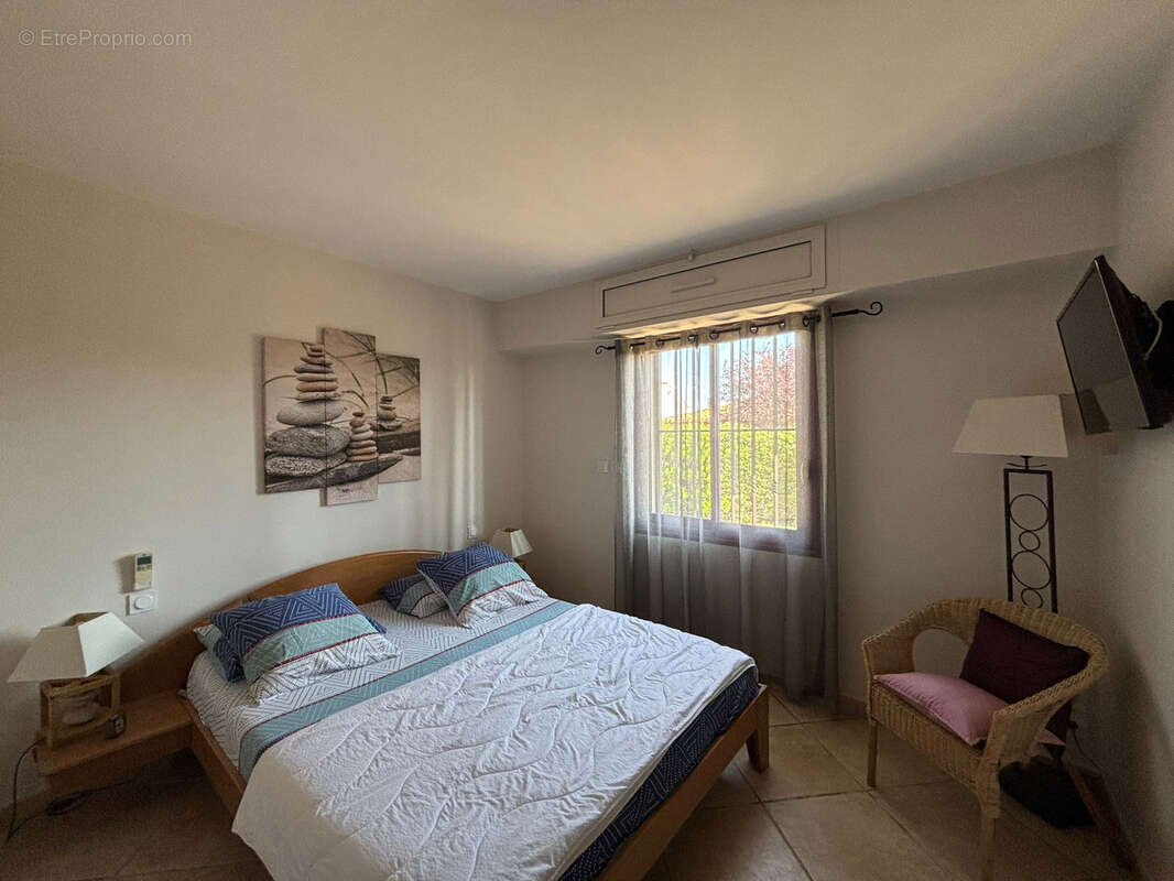 Maison à LABASTIDE-D&#039;ANJOU