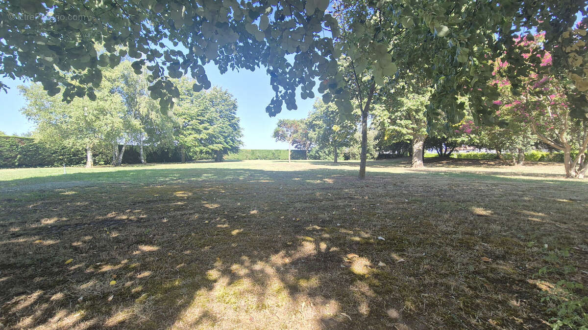 Maison à LABASTIDE-D&#039;ANJOU