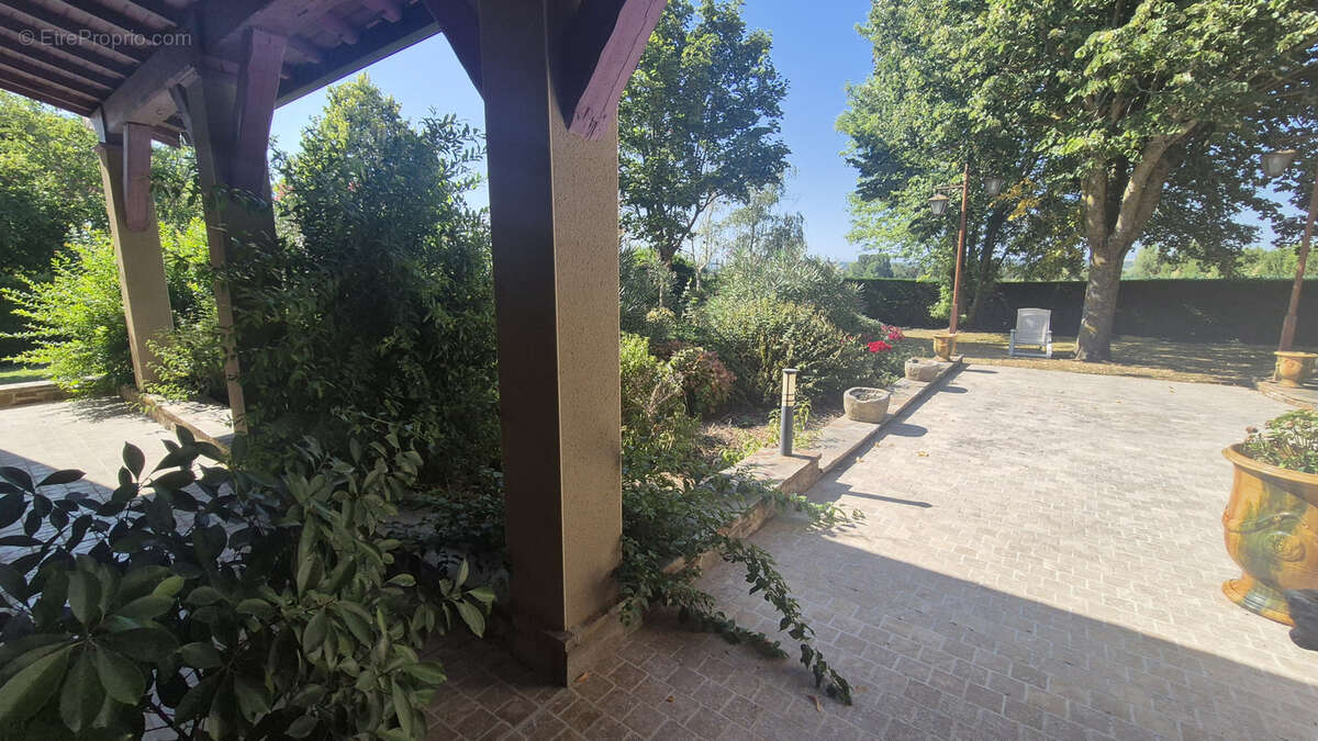 Maison à LABASTIDE-D&#039;ANJOU