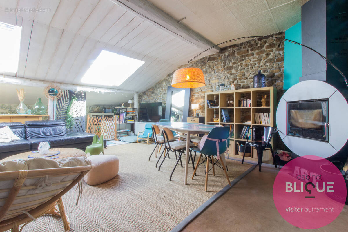 Maison à HOUDREVILLE