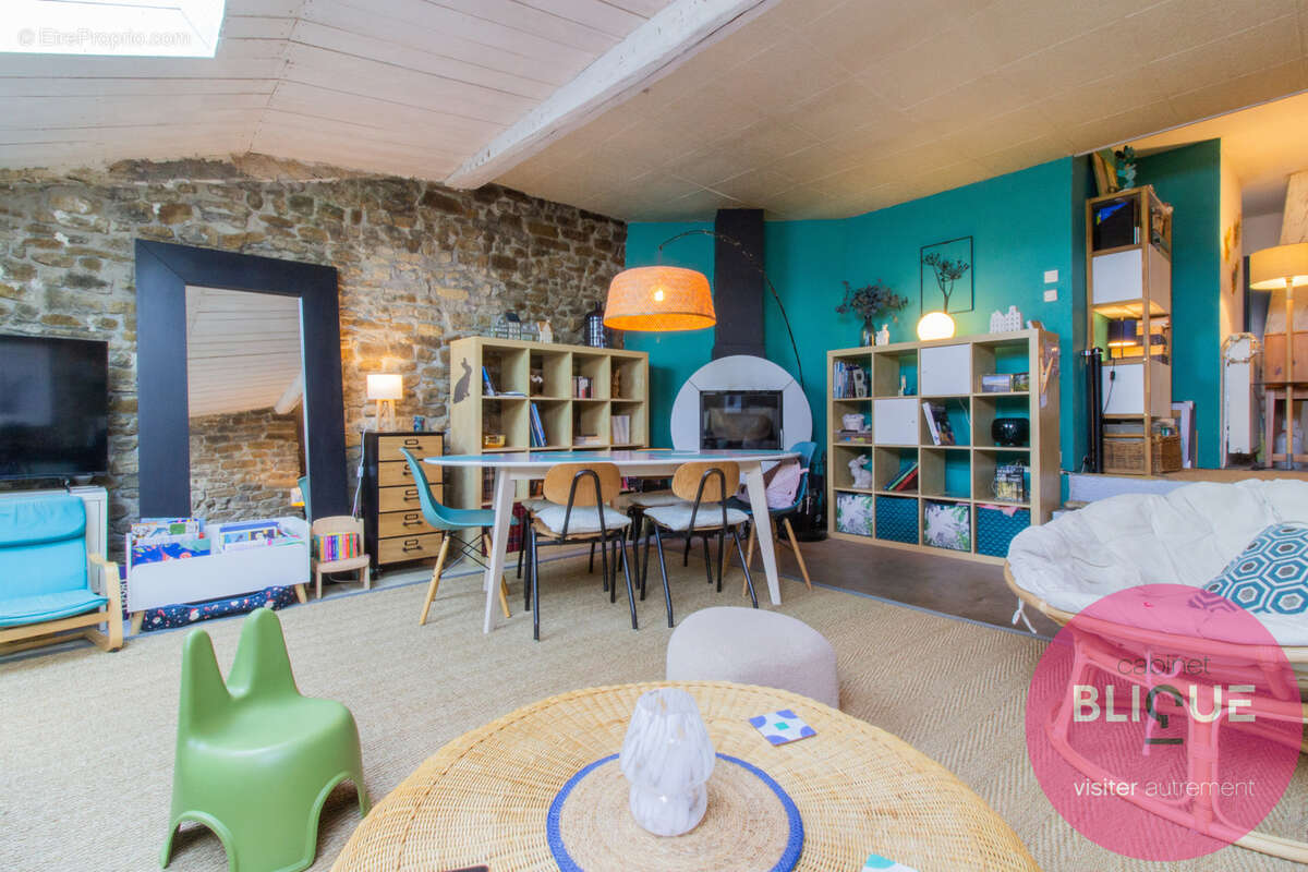 Maison à HOUDREVILLE