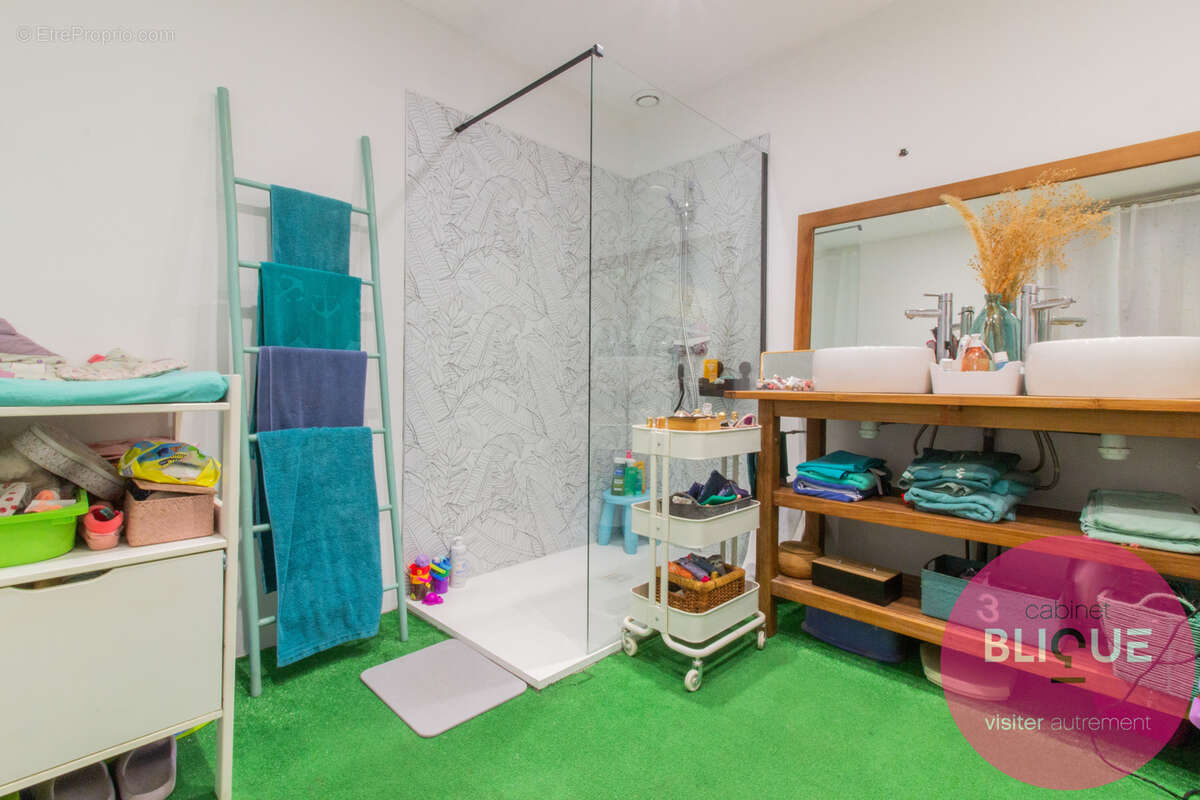 Maison à HOUDREVILLE