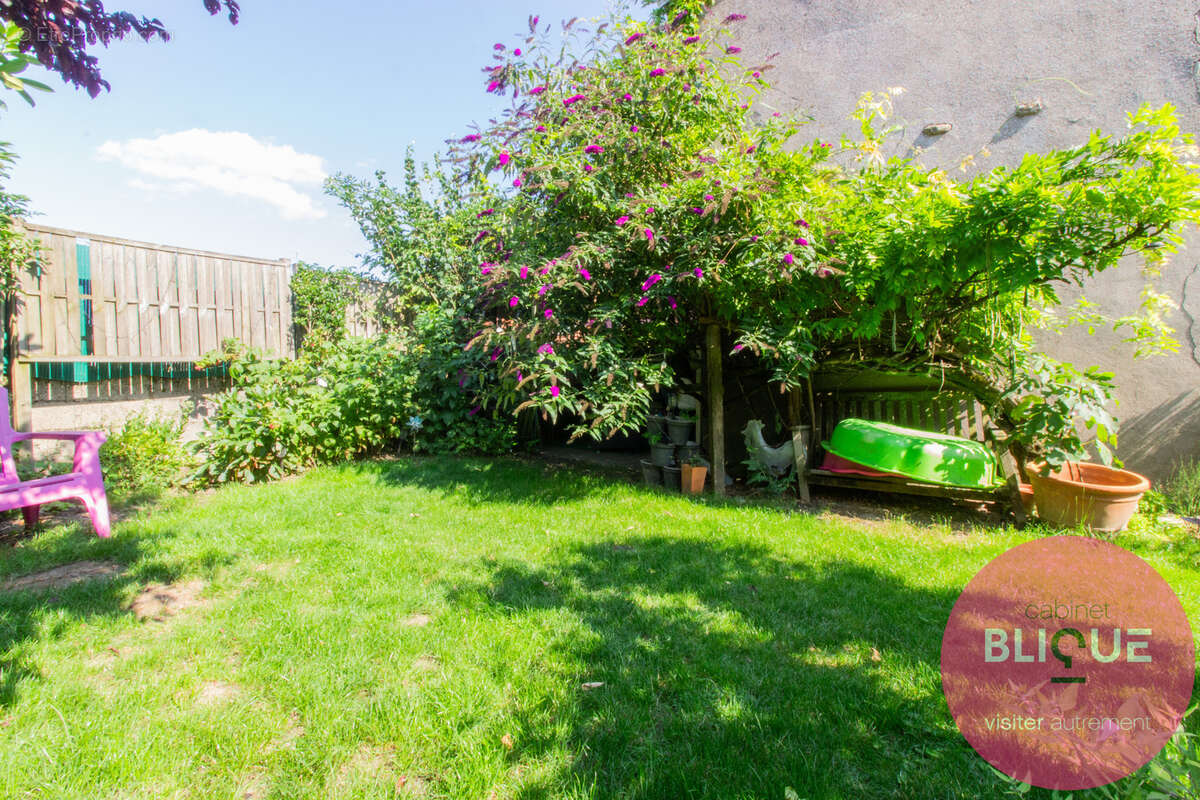 Maison à HOUDREVILLE