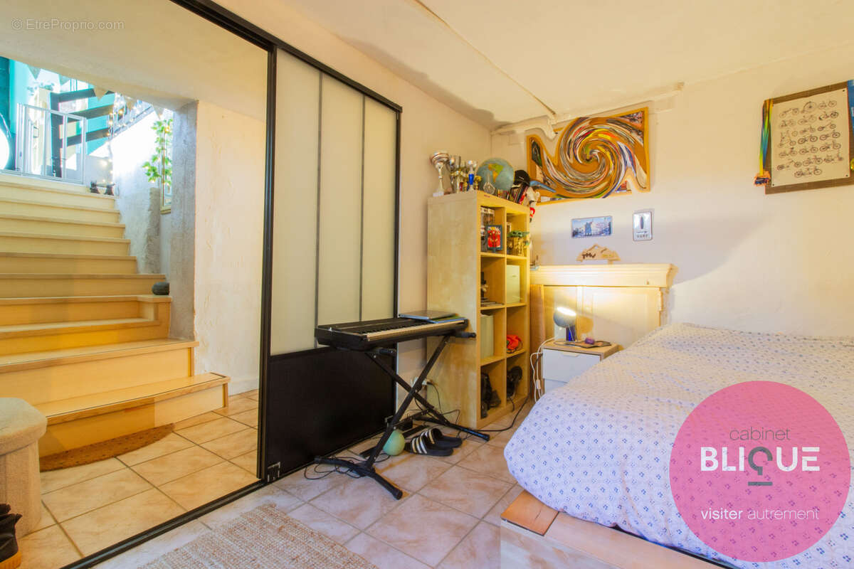 Maison à HOUDREVILLE