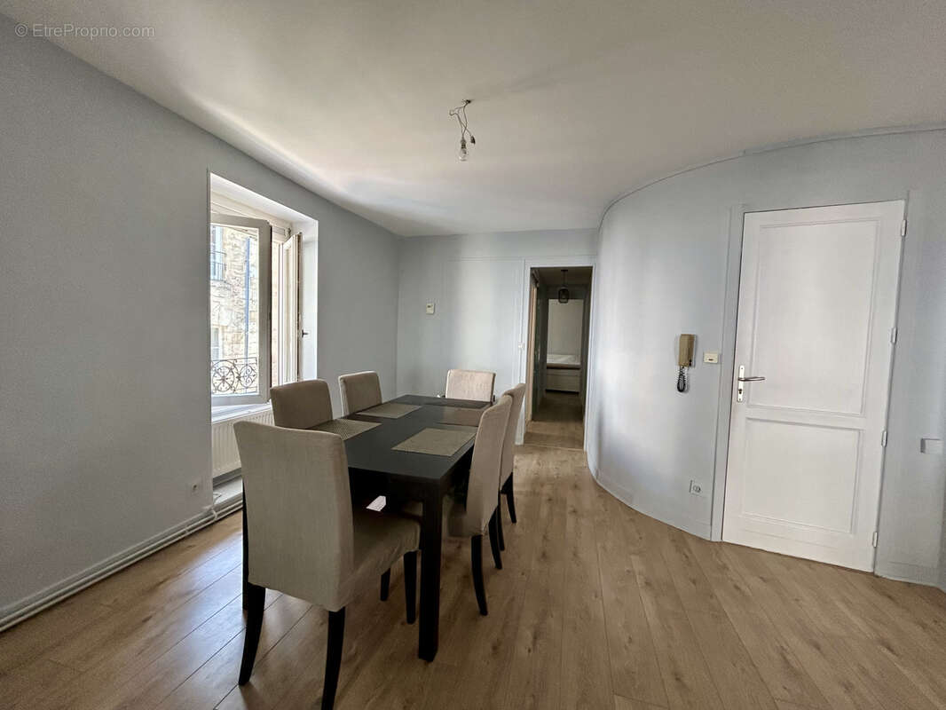 Appartement à BORDEAUX
