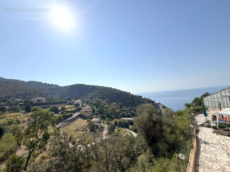 Appartement à EZE