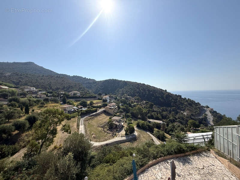 Appartement à EZE