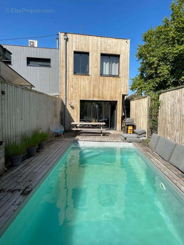 Maison à LE BOUSCAT