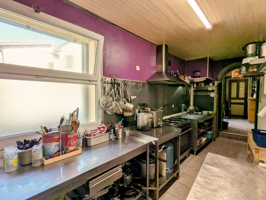 Commerce à SAINT-GERVAIS-SUR-MARE