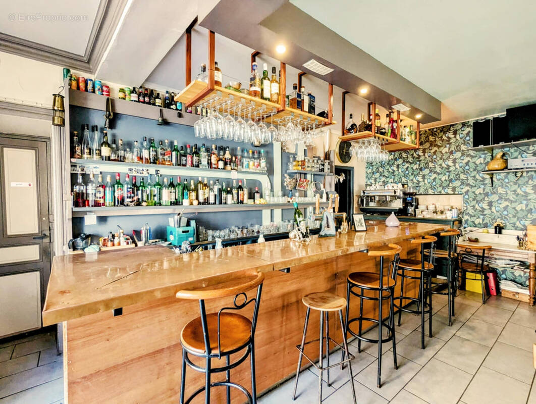 Commerce à SAINT-GERVAIS-SUR-MARE