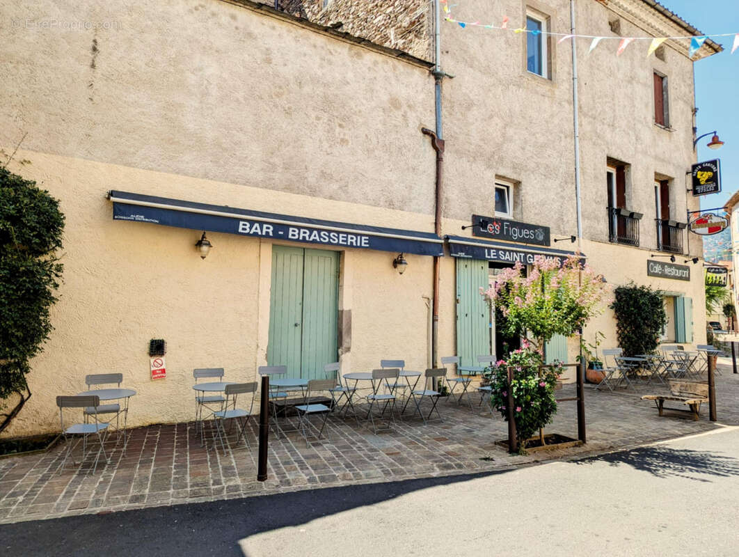 Commerce à SAINT-GERVAIS-SUR-MARE