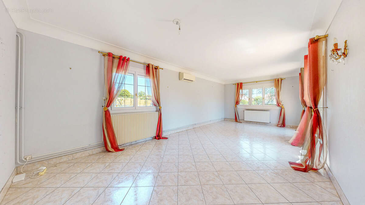 Maison à SAINTE-EULALIE