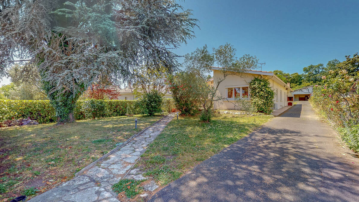 Maison à SAINTE-EULALIE