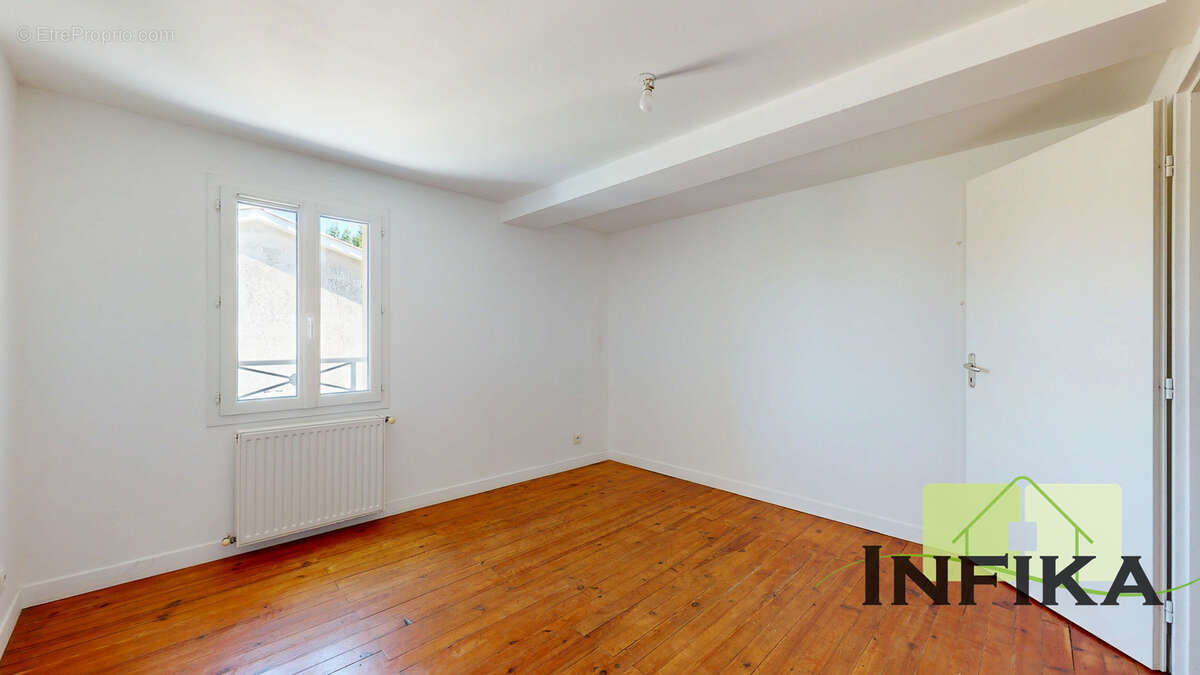 Maison à SAINTE-EULALIE