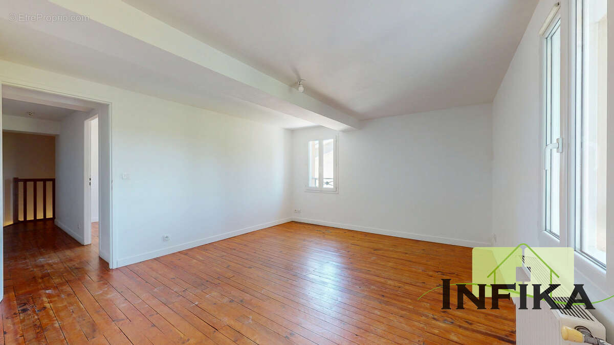 Maison à SAINTE-EULALIE