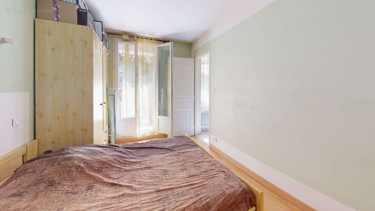 Appartement à MARSEILLE-4E