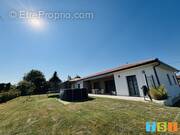 Maison à VILLENEUVE-DE-RIVIERE