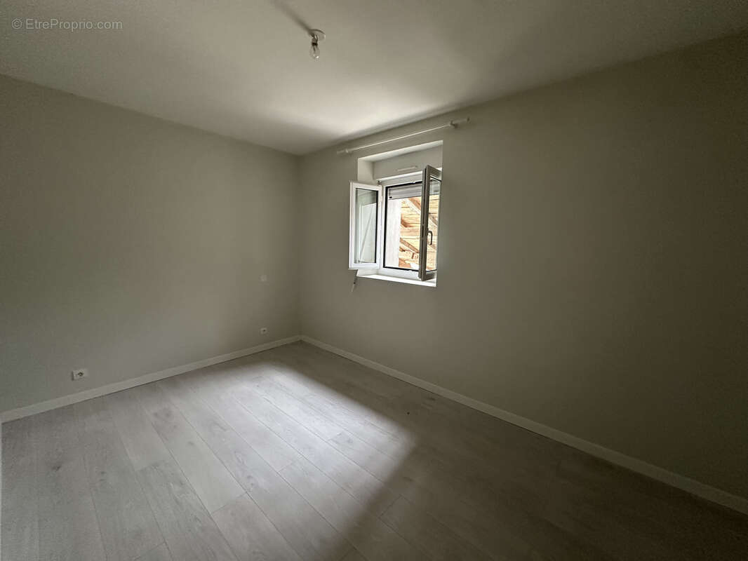 Maison à BIRAC-SUR-TREC