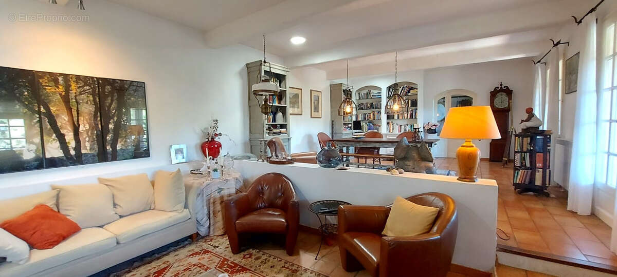 Maison à DRAGUIGNAN