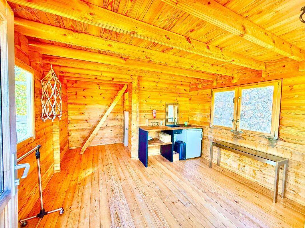 Maison à BEZAUDUN-LES-ALPES