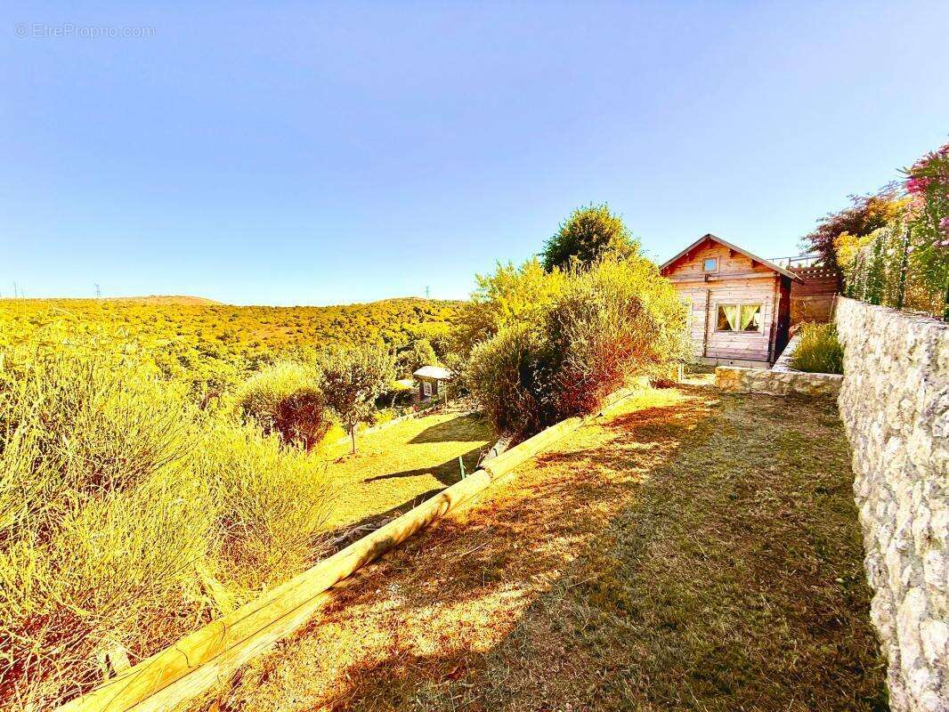 Maison à BEZAUDUN-LES-ALPES