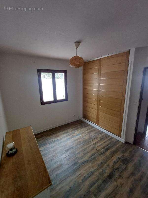 Maison à BEZAUDUN-LES-ALPES