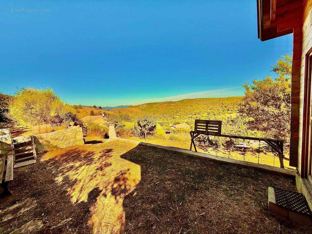 Maison à BEZAUDUN-LES-ALPES