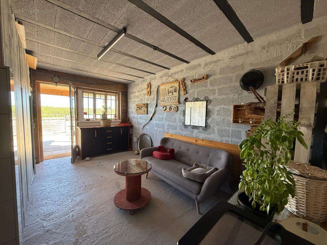 Maison à BEZAUDUN-LES-ALPES