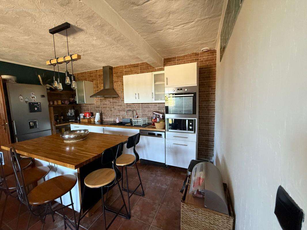 Maison à BEZAUDUN-LES-ALPES