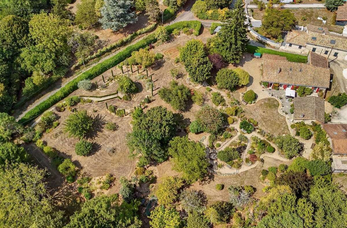 Maison à SAINT-COUTANT