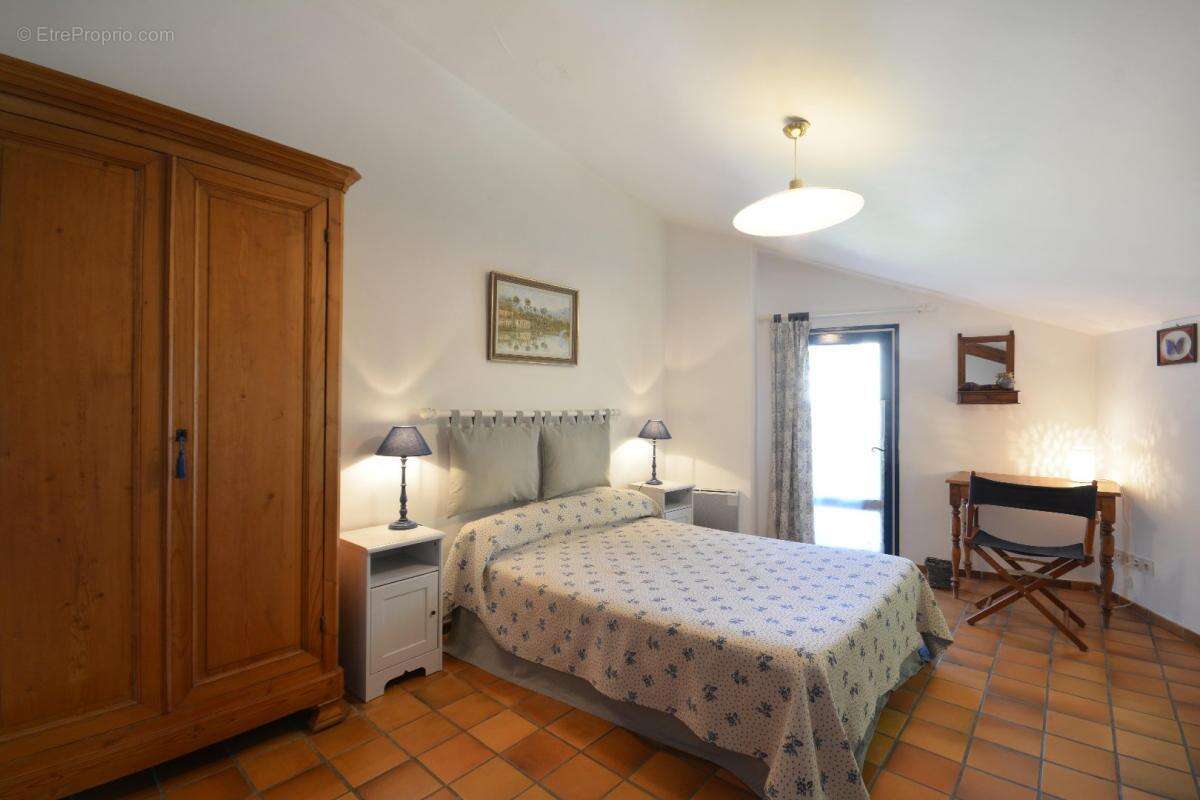 Maison à LE BARROUX