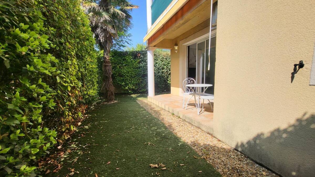 Appartement à L'ISLE-SUR-LA-SORGUE