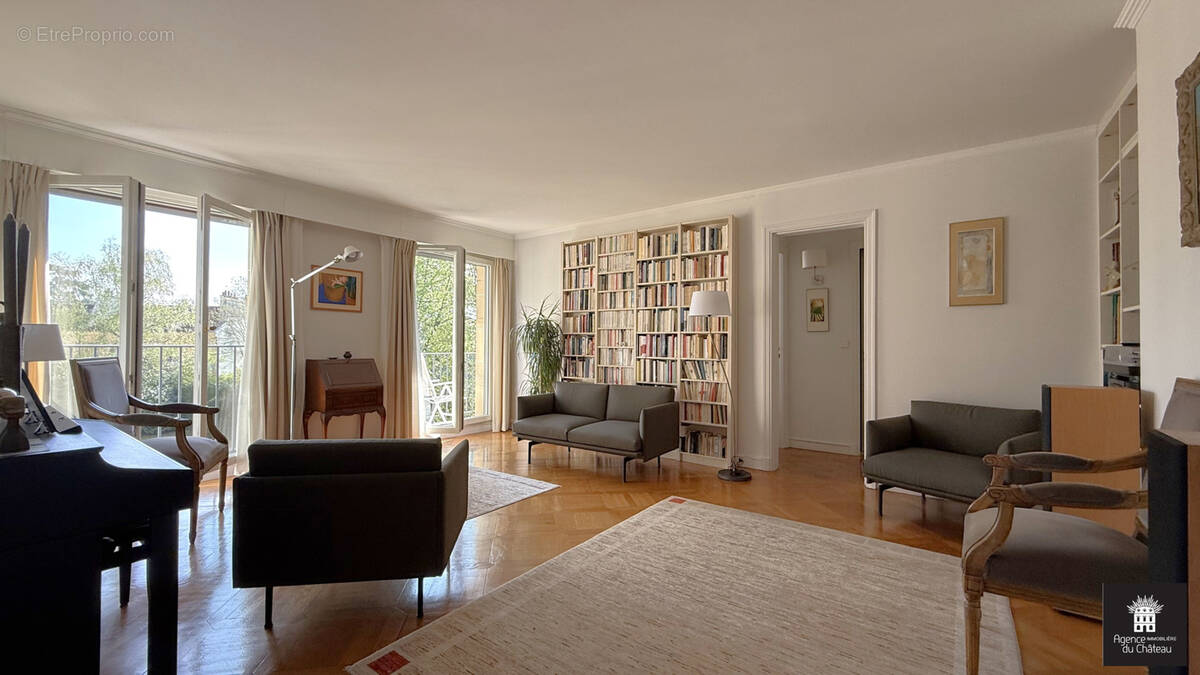 Appartement à VERSAILLES