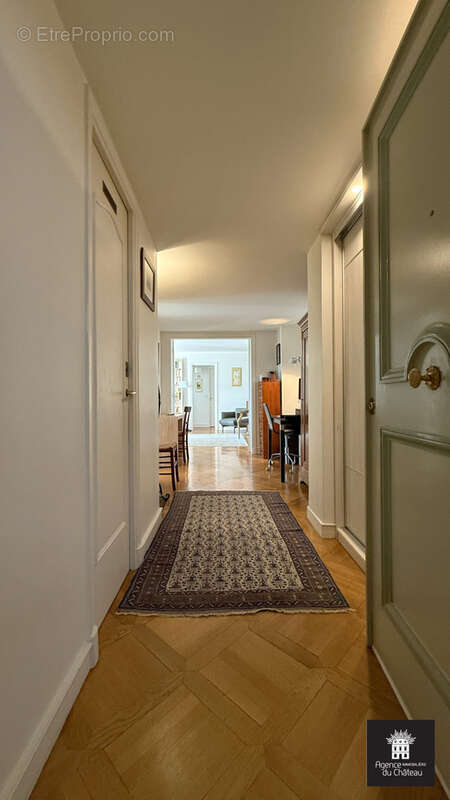 Appartement à VERSAILLES