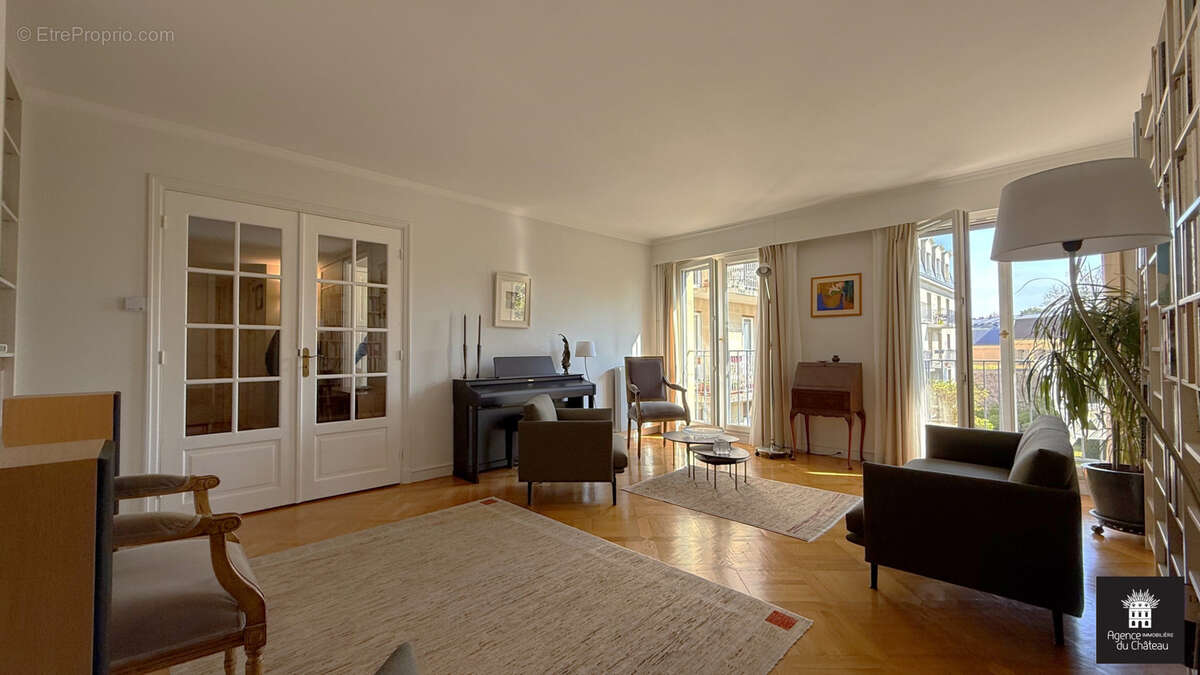 Appartement à VERSAILLES